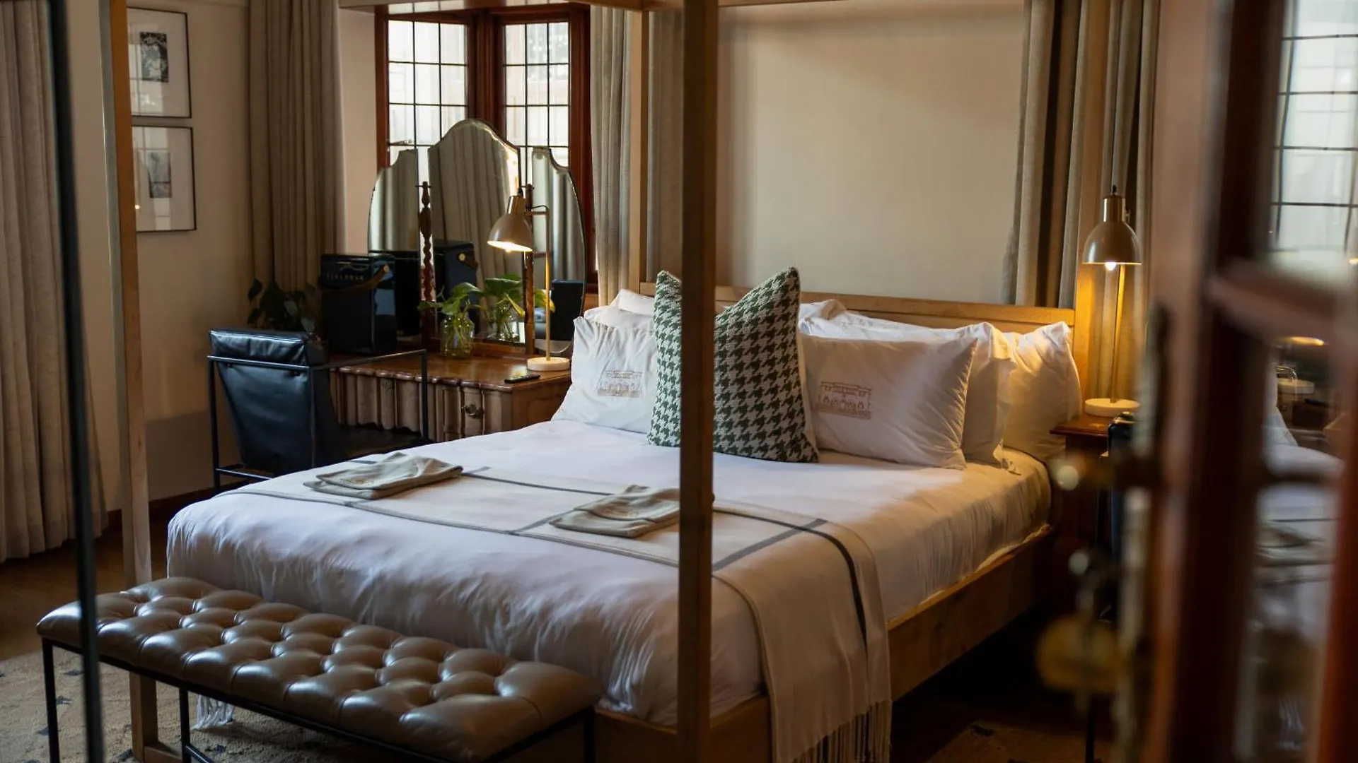 Sonnekus Boutique Hotel & Bistro Kalk Bay Guest house